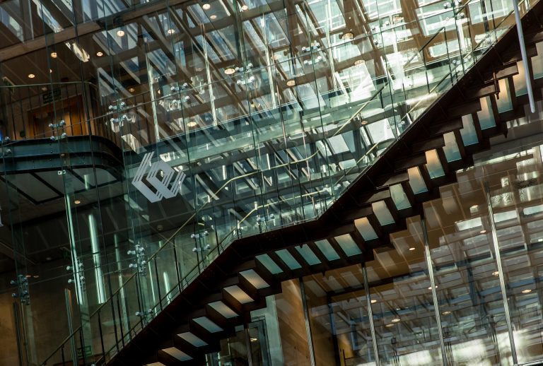 Nowe spółki wejdą na GlobalConnect: Adidas, Bayer i RWE