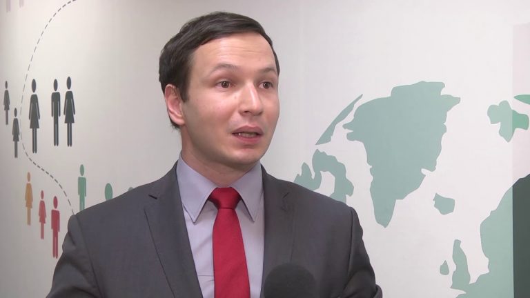 Aktywność zawodowa kobiet spada przez 500 plus