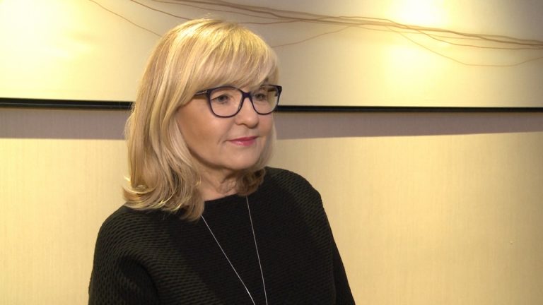 2,5 mln Polaków cierpi z powodu nietrzymania moczu. Problemem ograniczony dostęp do nowoczesnych leków i środków higienicznych