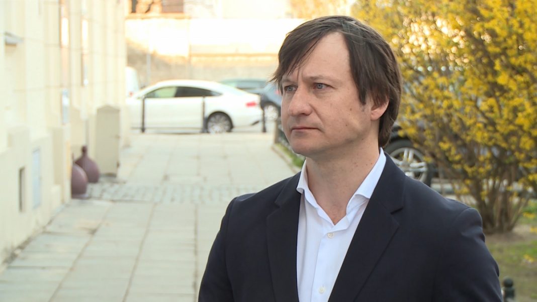 Technologia zmienia branżę handlową. W sklepach przyszłości nie będzie kas, a w zakupach będzie pomagał wirtualny doradca