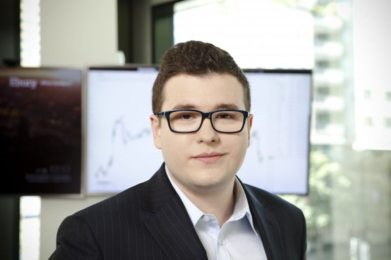 Ebury w gronie liderów prognoz dla złotego