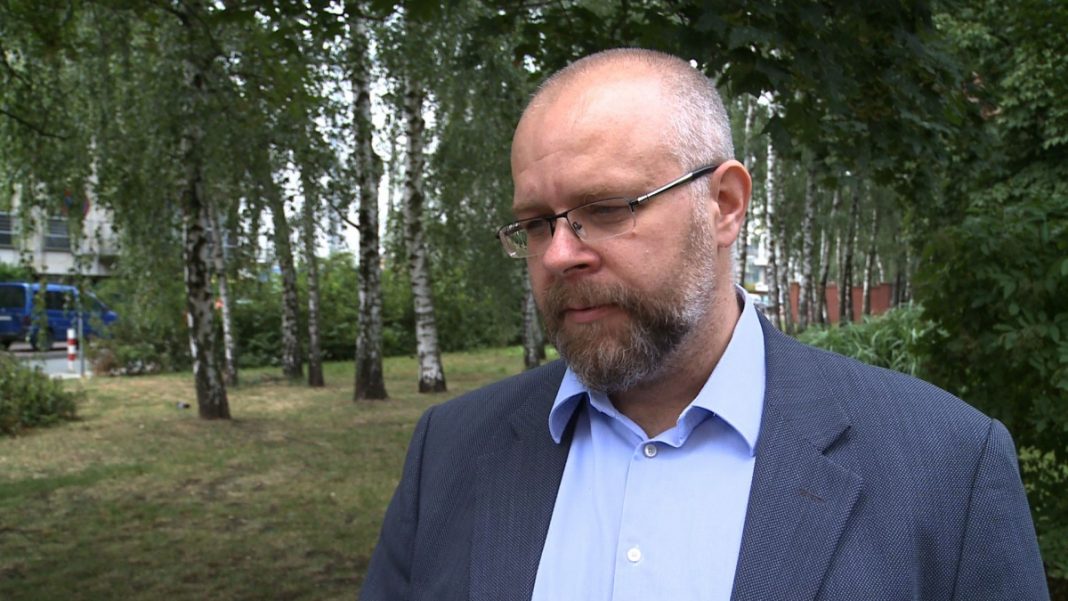 Wirtualne półki pozwolą zamówić towar w sklepie i od razu przygotują go do odbioru. Pozwoli to na sprzedaż także w niedziele wolne od handlu
