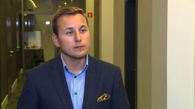 Polacy wolą zakupy w towarzystwie. Tylko 20 proc. par wybiera się do sklepu oddzielnie