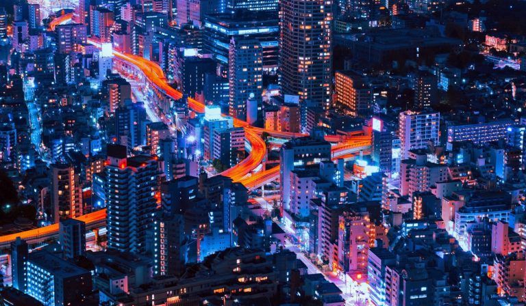 Samochody jak smartfony – Toyota wprowadza nowe technologie telekomunikacyjne do motoryzacji