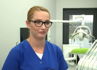 70 proc. Polaków choruje na paradontozę. Nieleczona może prowadzić do utraty zębów i chorób serca