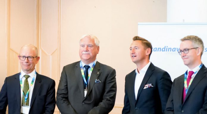 Od lewej: Ambasador Danii - Ole Mikkelsen, Prezes SPCC - Carsten Nilsen, Marszałek Województwa Zachodniopomorskiego - Olgierd Geblewicz , Ambasador Szwecji - Stefan Gullgren
