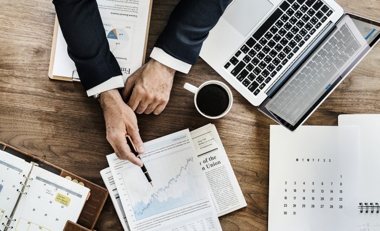 Rozstrzygnięte przetargi w branży finansowo-bankowej – sierpień 2018 r.