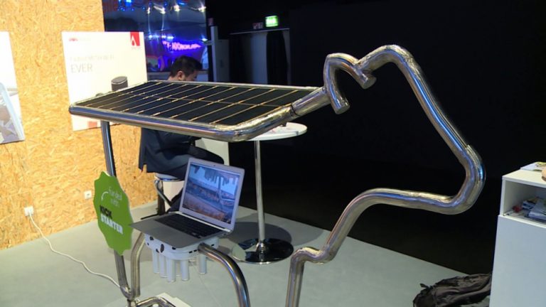 Technologia pomoże walczyć ze zjawiskiem pracy dzieci w Afryce. Dzieci będą uczęszczać do szkoły po darmową energię