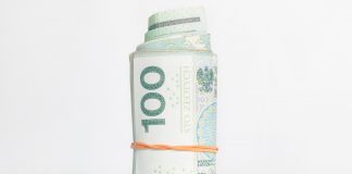 Waluta – pieniądze – faktura – finanse