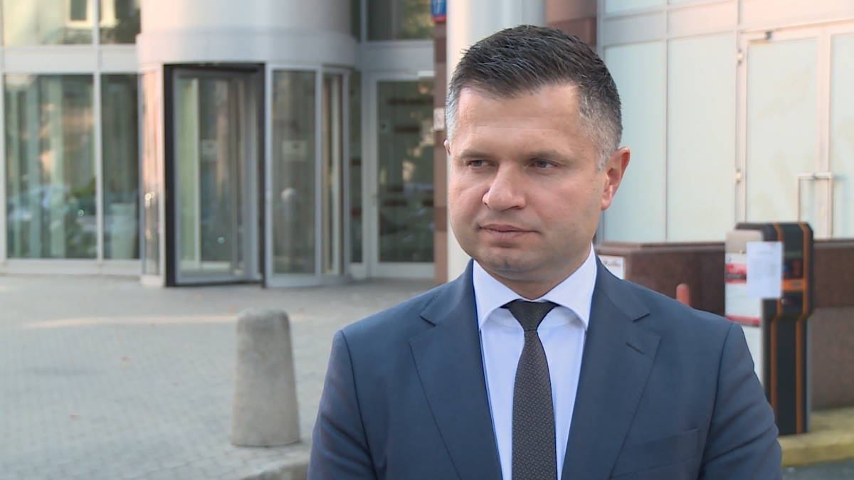 W drugiej połowie roku polska gospodarka będzie się rozwijać nieco wolniej. Sprzyjać jej będzie konsumpcja i dobra koniunktura na świecie 2