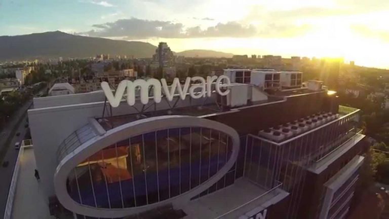 VMware: firmom brakuje spójnych strategii w zakresie widoczności sieci i bezpieczeństwa