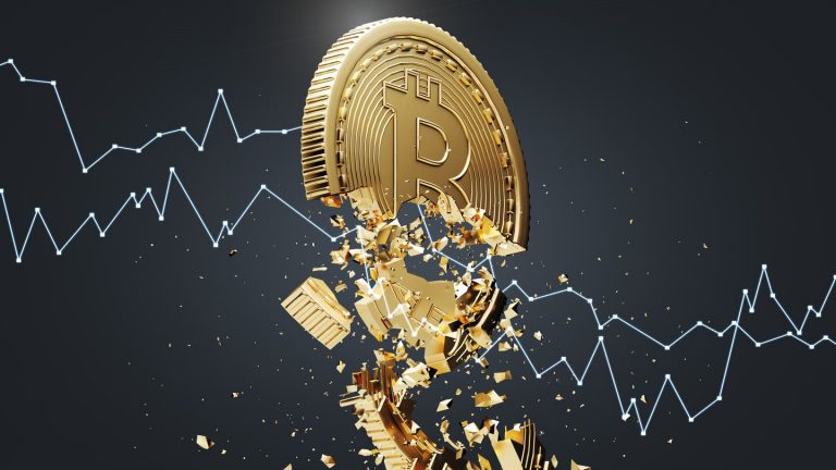 Kryptokatastrofa, srebro w wolnym spadku, złoty balansuje po konferencji NBP