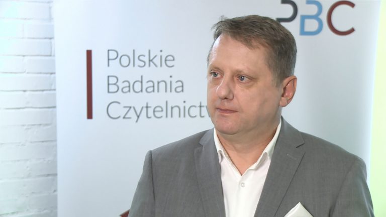 81 proc. Polaków jest mocno związanych z Polską. Za najważniejsze wydarzenia w ostatnim stuleciu uznają pontyfikat Jana Pawła II, okupację hitlerowską i wstąpienie do UE