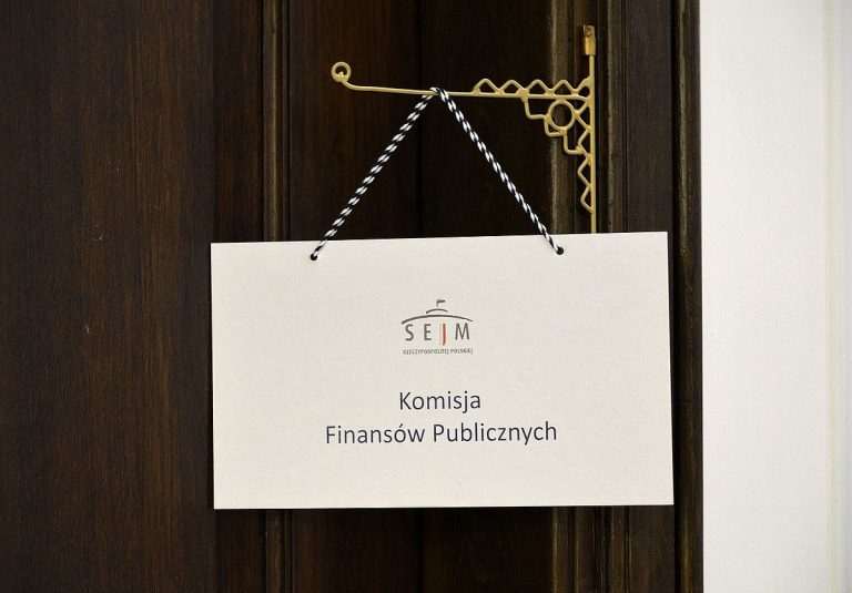 Podatek od bonów i talonów świątecznych tzw. dyrektywa voucherowa
