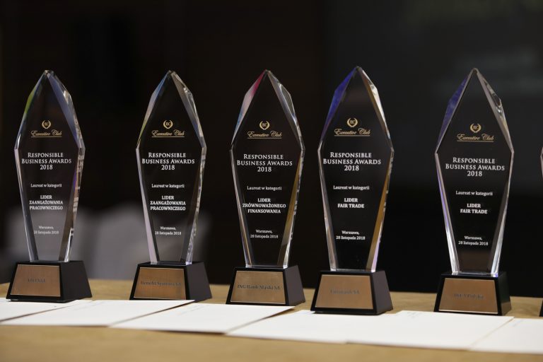 Relacja z „Sustainable Economy Summit” i Laureaci “Responsible Business Awards”