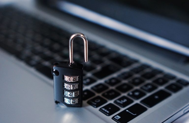 Ransomware kosztuje gospodarkę 11,5 miliardów dolarów – biznes i władza na celowniku.