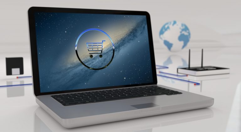 Polacy europejskimi królami zakupów świątecznych online