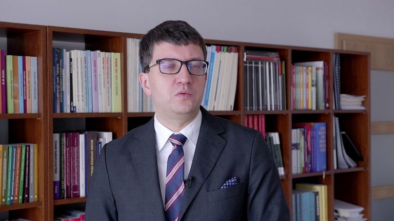 Spięcie polityczno-energetyczne. Polityka i spółki kontrolowane przez Skarb Państwa
