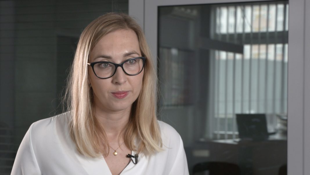 Malejące bezrobocie wymusza zmiany w rekrutacjach. Kandydaci zyskują coraz silniejszą pozycje negocjacyjną