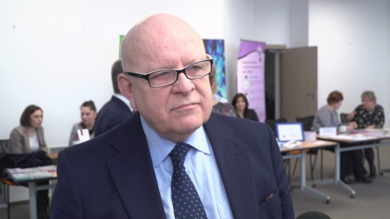 Polscy pacjenci onkologiczni wciąż mają mniejsze szanse na skuteczne leczenie niż mieszkańcy Europy Zachodniej. Brakuje skoordynowanej opieki i nowoczesnych leków