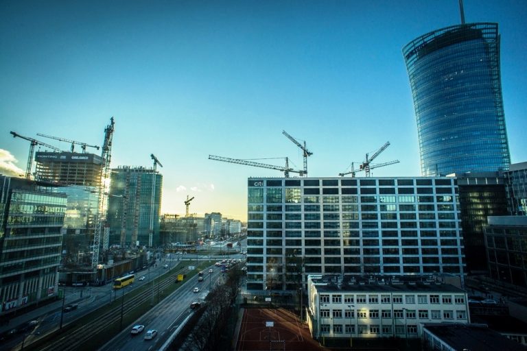 Dzielnica rekordów. Prawie co drugi budowany w Warszawie biurowiec powstaje na Woli