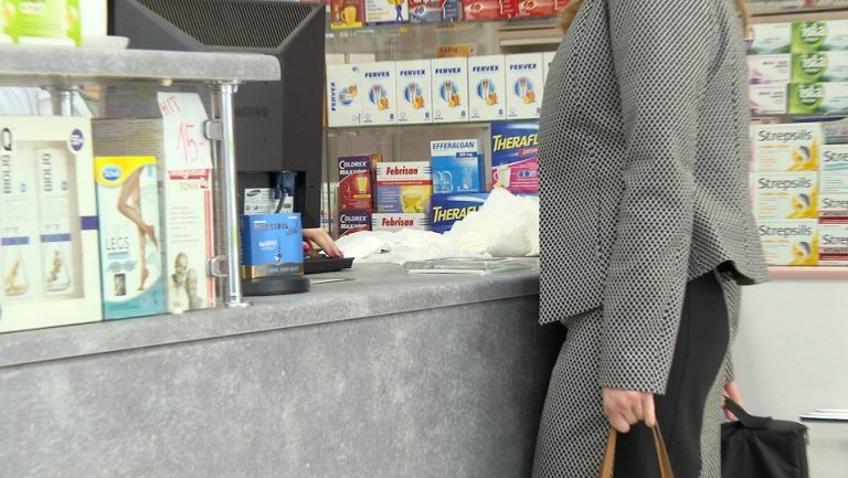 Jednak spadki – jak COVID-19 wpływa na farmację