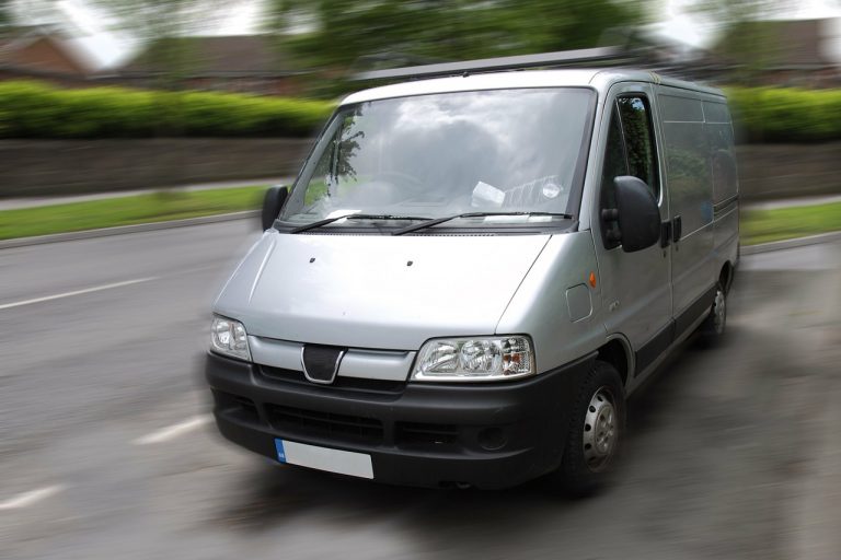 Duże zmiany dla „busiarzy” – transport międzynarodowy możliwy tylko z licencją