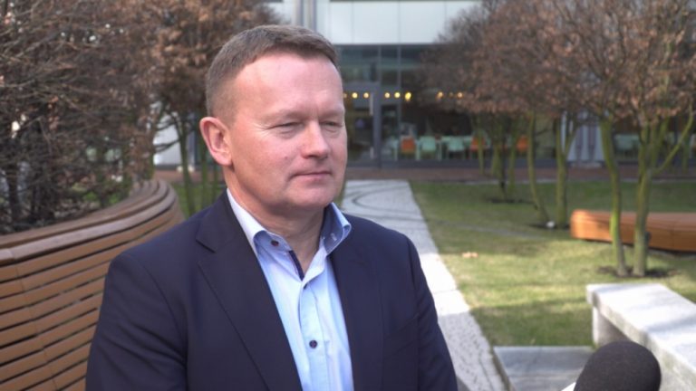 Coraz bliżej komercyjnego wdrożenia 5G w Polsce. Orange i Ericsson testują nową technologię w kolejnych miastach