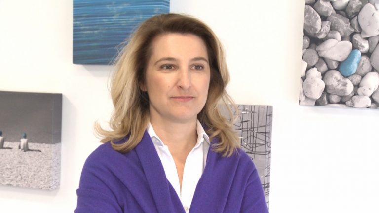 G. Piotrowska-Oliwa: Książkowy model edukacji bolączką młodych. W rozwoju ich ścieżki kariery pomagają programy mentoringowe