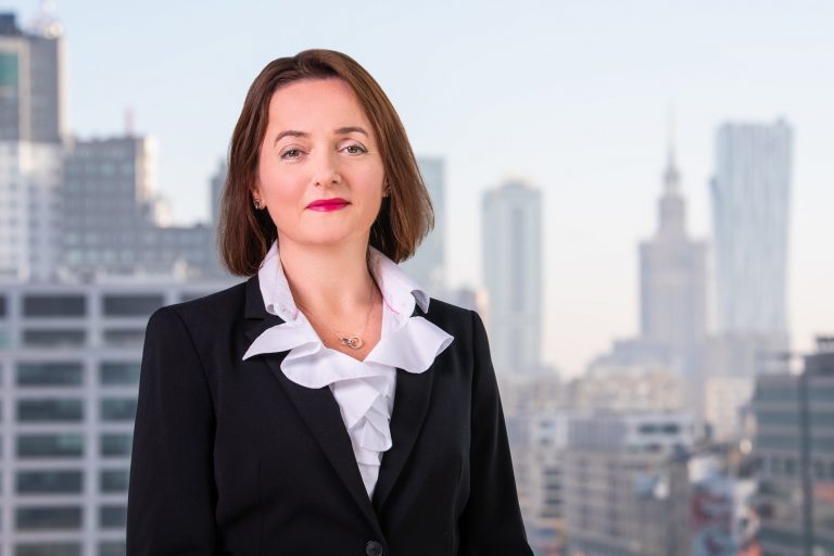 Standard Chartered otworzył nową przestrzeń do pracy dla swoich pracowników na najwyższych piętrach The Warsaw Hub