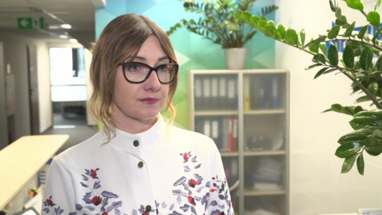 Polacy mają blisko 12 mld zł długów alimentacyjnych. Każdy z nich ma do spłaty średnio ok. 39 tys. zł