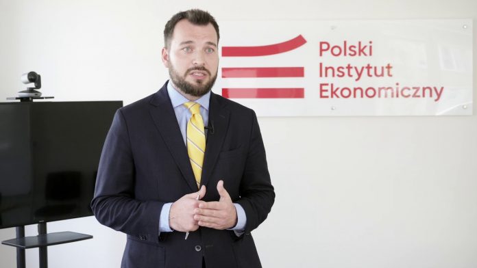 Piotr Arak, prezes Polskiego Instytutu Ekonomicznego