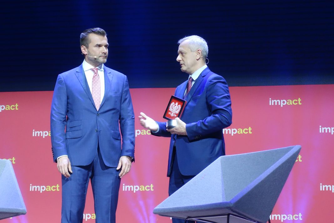 Minister cyfryzacji z nagrodą od polskiej branży cyfrowej (2)