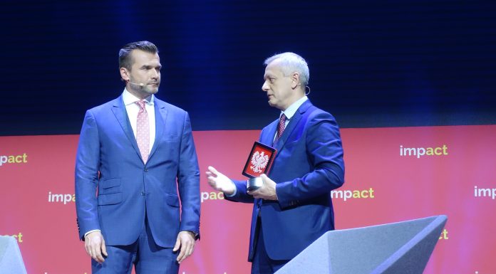 Minister cyfryzacji z nagrodą od polskiej branży cyfrowej (2)