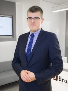 Sebastian Trojanowski, zarządzający portfelami w TMS Brokers