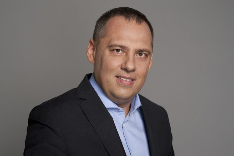 Obniżka stóp procentowych może zmniejszyć zaległe zobowiązania Polaków
