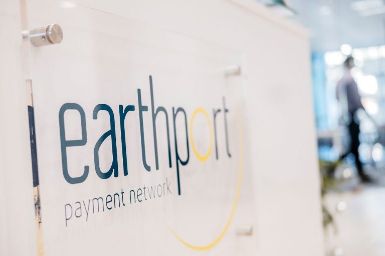 Visa przejmuje Earthport
