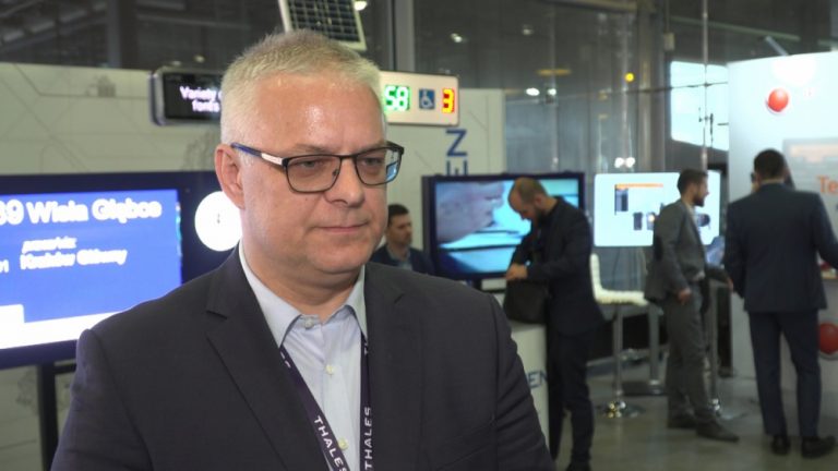 Budowanie inteligentnych miast wymaga współpracy na linii mieszkańcy – samorząd. Wybrane w ten sposób technologie pozwolą rozwiązać największe problemy aglomeracji