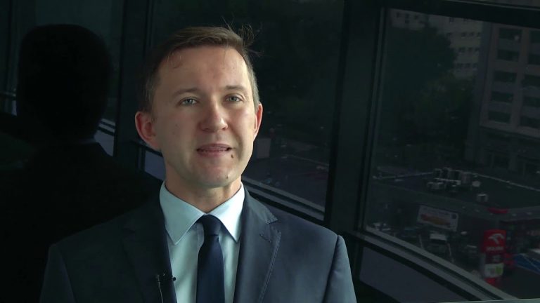 Wojna handlowa rozgorzała na dobre, a w niej dyskusja ekonomistów dotycząca ceł