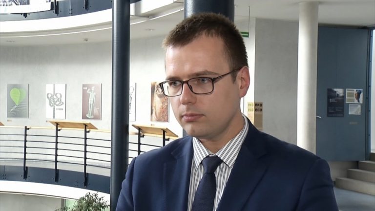 Ogłoszenie upadłości konsumenckiej będzie prostsze. Na nowej ustawie skorzysta więcej osób