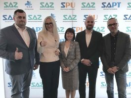 Nowy zarząd SAZ, od lewej: Michał Podulski, Iwona Szmitkowska, Aneta Janik-Barciś, Maciej Kopaczyński, Krzysztof Jakubowski.