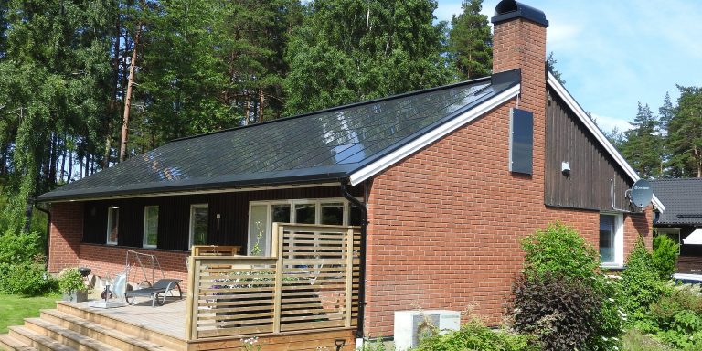 Lech Kaniuk przejmuje kontrolę nad spółką SunRoof