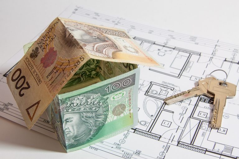 Znalezienie ekipy budowlanej coraz trudniejsze. Polacy poświęcają średnio 3 miesiące no poszukiwania wykonawców budowy wymarzonego domu