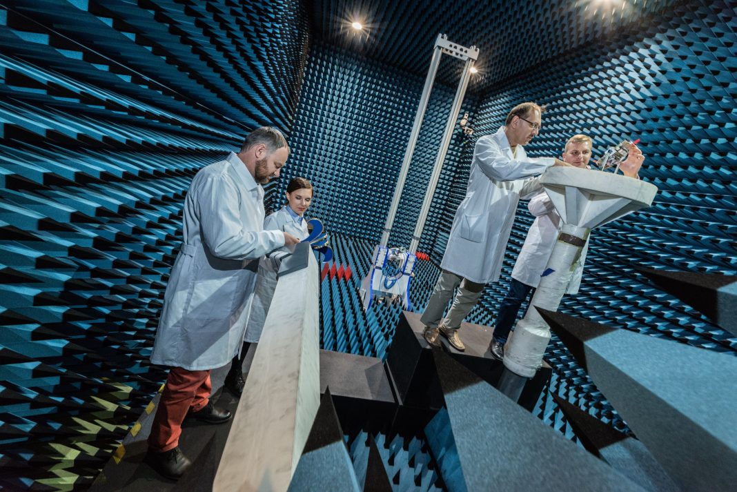 Laboratorium Techniki Antenowej Politechniki Wroclawskiej (fot. Thorium Space)