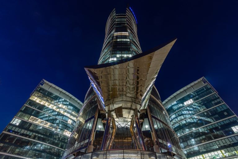 Savills: rynek inwestycji w nieruchomości w CEE po Q3