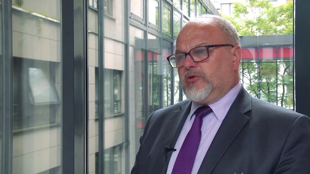 dr Jacek Furga, prezes AMRON
