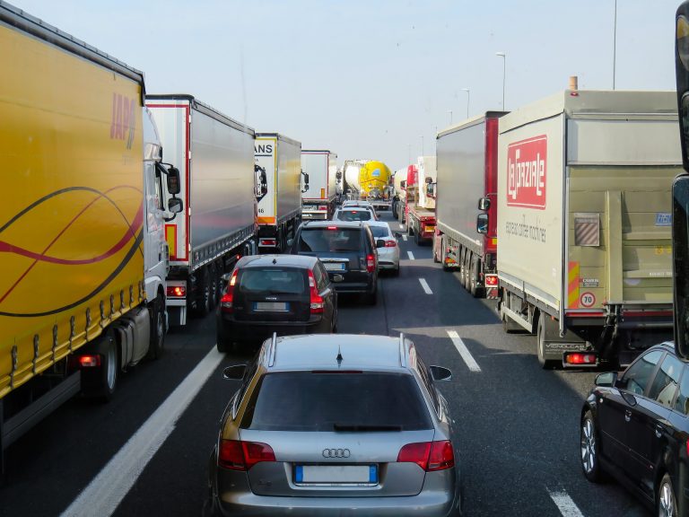 Jak prawidłowo wypełnić obowiązek SENT i uniknąć kary, gdzie szukać wyjątków?