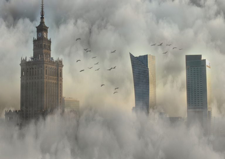 Recesja jest nieunikniona, głębokiego kryzysu być może uda się uniknąć