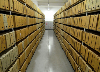 dokumenty archiwum administracja