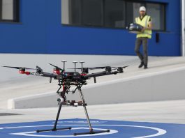Drones-the-steering-wheel-that-comes-from-the-sky_01_small